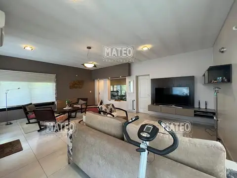 Casa en Venta en Country Club Banco Provincia, USD 350.000