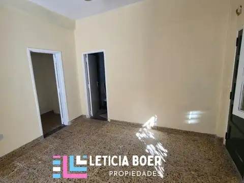 Depto Tipo Casa en Alquiler 50 años