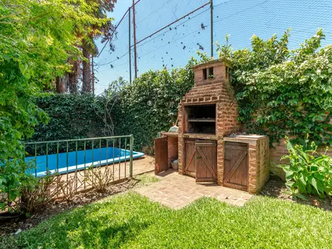 Casa en Venta con 1 cochera