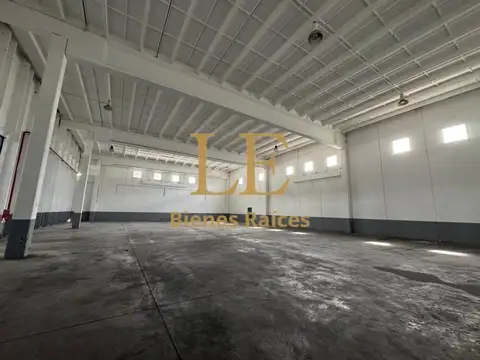 Galpon en Alquiler A Estrenar