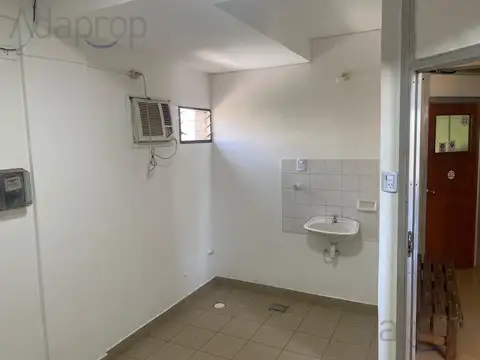 Oficina en Alquiler en Posadas, $ 250.000