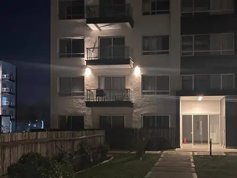 Departamento en alquiler en Canning