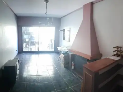 Depto Tipo Casa en Venta de 4 ambientes