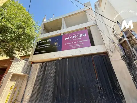 Departamento en venta de 3 ambientes con cochera y terraza privada - Villa Ballester Centro