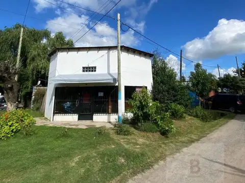 ¡VENDE! Casa y local comercial en calle 414 bis esq. 145, Arturo Seguí – GRAN OPORTUNIDAD