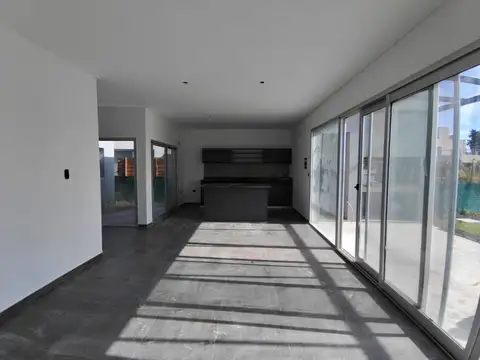 Casa en Brisanova, Pueblo Esther