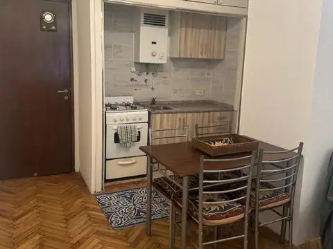 Presidente José Evaristo Uriburu 1700