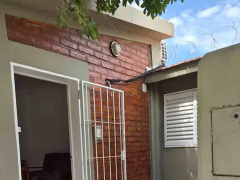 Amplia casa en Barrio Lucas Rodríguez, SL Capital