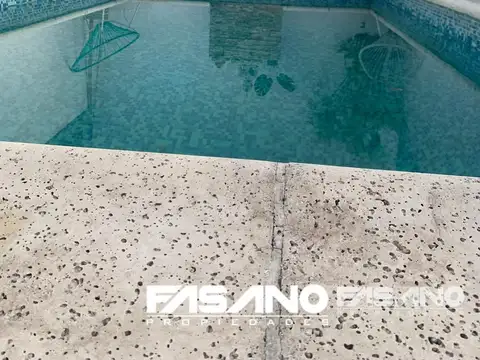 Depto Tipo Casa en Venta con 1 cocheras