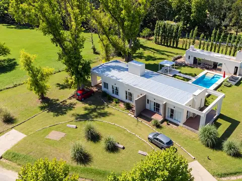 VTA de CASA CON PILETA | Club de Campo La Asuncion