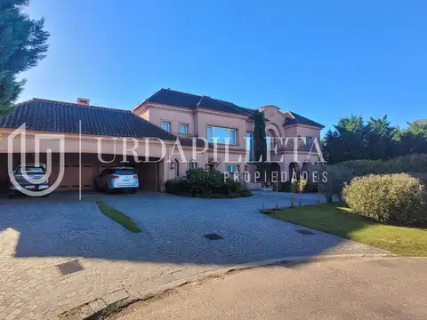 Casa en Venta de 5 dormitorios