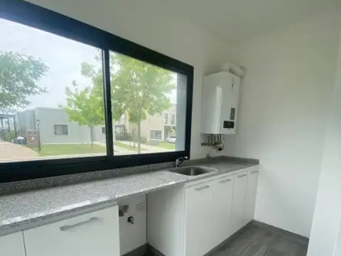 Leandro Nicéforo Alem 3366 , Piso 1