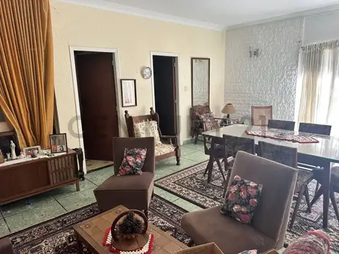 Casa en Venta con 1 cochera