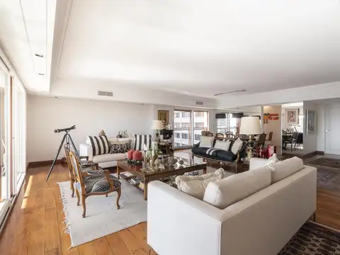 Departamento en Venta con 2 cocheras