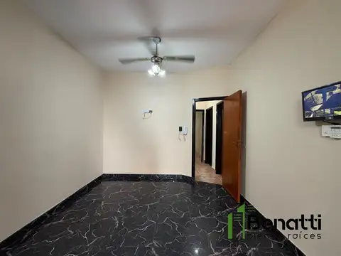 Casa en Venta con 4 cocheras