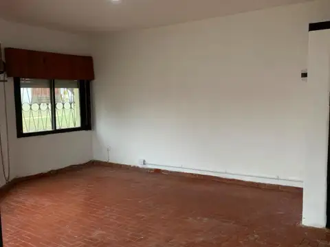 LOCAL COMERCIAL en alquiler en PRESIDENTE DERQUI, PILAR