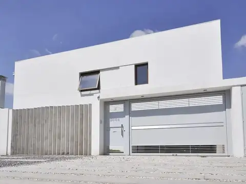 27 3200