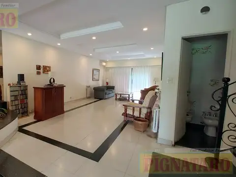 Casa 6 ambientes con 3 baños