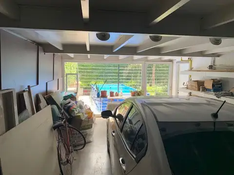 Colon entre Sarmiento y Paz 400