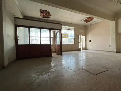 Depósito en venta - 2 Baños - 400mts2 - Mercedes