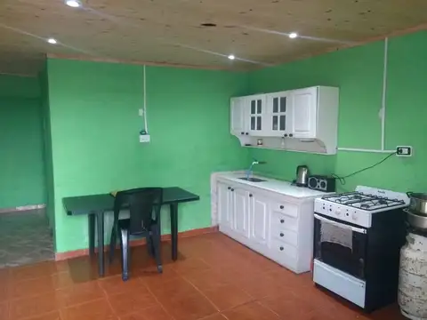 Casa 4 ambientes con 1 baño