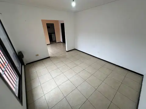 Av San Martin 3548 , Piso 1