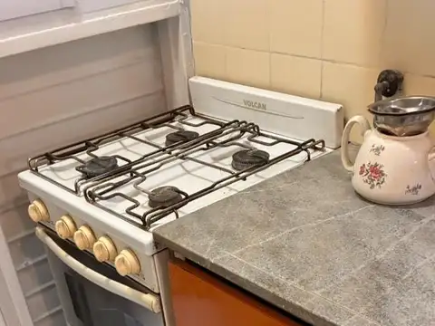 HERMOSO DEPARTAMENTO 2 AMBIENTES  C/ PATIO Y LAVADERO