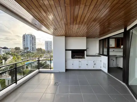Departamento en Venta en Marinas Golf, USD 275.000