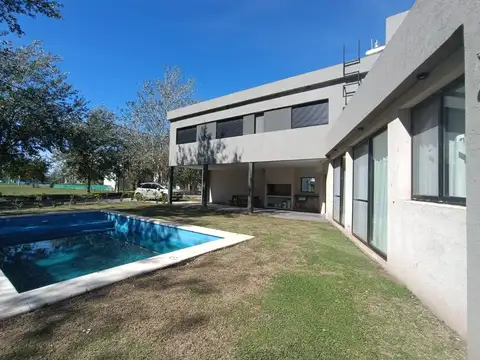 VENTA CASA 3 DORM/ENTREGA+CUOTAS/PINARES DEL SUR