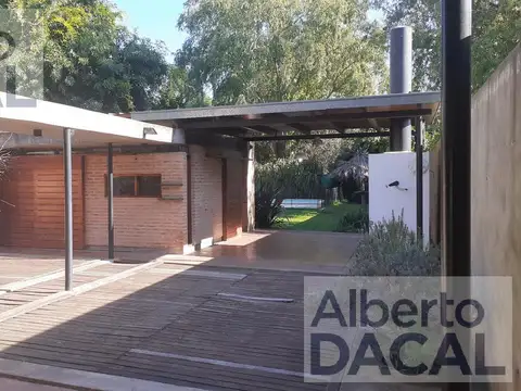 Casa en Venta  131/417 y 418 Villa Elisa - Alberto Dacal Propiedades