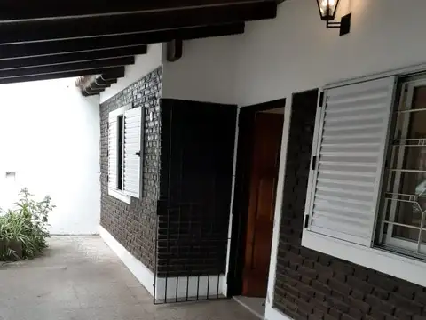 Casa en Alquiler en Munro, $ 1.400.000