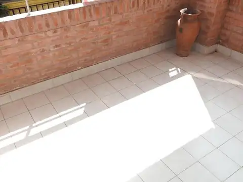 Departamento en Alquiler en Villa Ballester, $ 930.000