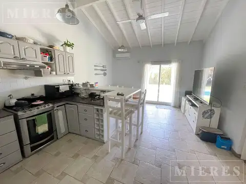 Casa en Alquiler Temporal con 2 cocheras