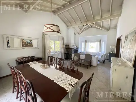 Casa en Alquiler Temporal en Rincón De La Costa, USD 3.600