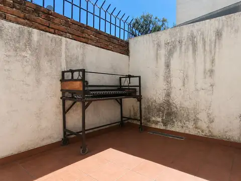 Depto Tipo Casa 4 ambientes con 1 baño