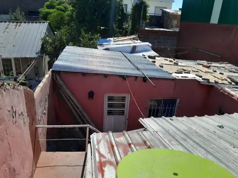 Casa en Venta en Isidro Casanova, USD 65.000