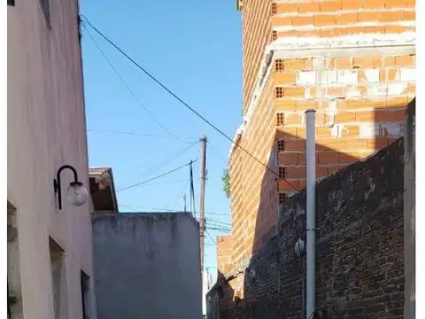 Depto Tipo Casa en Venta al Este