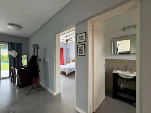 Casa en Venta en Pilar del Este - Santa Guadalupe, USD 214.000