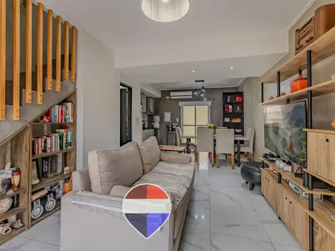 DUPLEX EN VENTA LOS HORNOS APTO BANCO