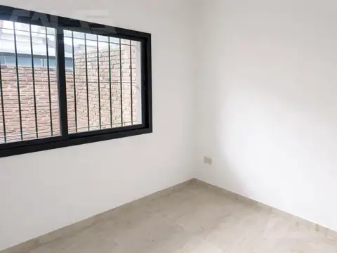 Depto Tipo Casa en Venta con 2 cocheras