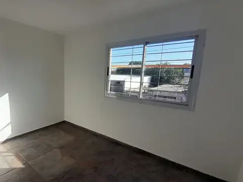 Departamento 4 ambientes con 3 baños