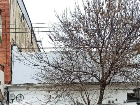 LOCAL COMERCIAL CON VIVIENDA EN AVENIDA ENTRE RÍOS AL 1500, BALVANERA, CABA.