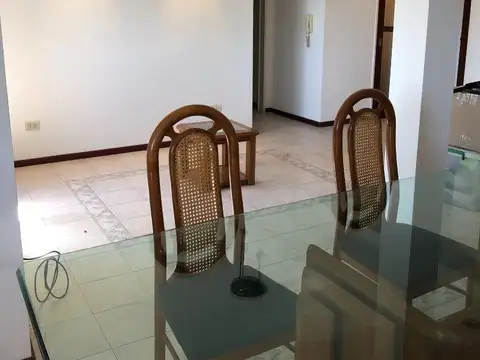 Adrogue - Excelente depto en venta en pleno centro   