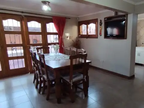 Casa en Venta en Villa Nueva de Guaymallen, Guaymallén