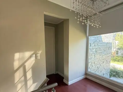 Casa en venta en La Tacuara, Cañuelas. Lote amplio, entorno natural y Pileta.