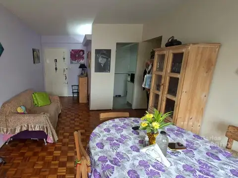 Sobre Av. Maipú, 4 Amb. al Contrafrente con 2 Baños y Balcón