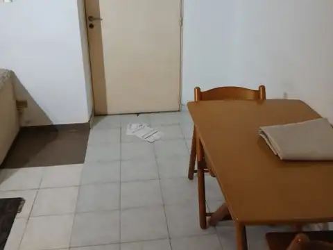 EXCELENTE UBICACIÓN SUBTE EN LA PUERTA, tiene contrato de locacion hasta diciembre, consultar