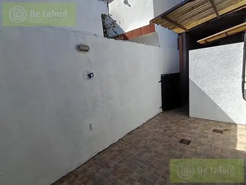 Depto Tipo Casa en Alquiler de 1 dormitorio