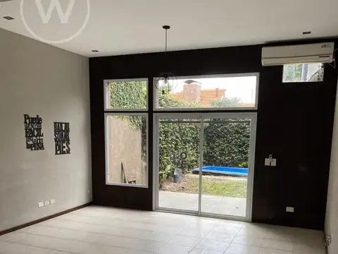 Casa en Venta con 1 cochera