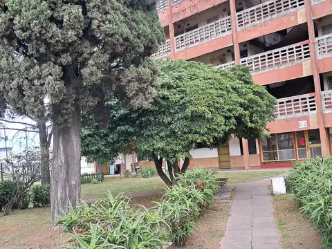 EDIFICIO 30- 3 AMBIENTES EN 2DO PISO- 2 DORMITORIOS-COCINA COMEDOR - BAÑO